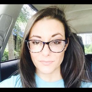 Meet your Posher, Ashlee